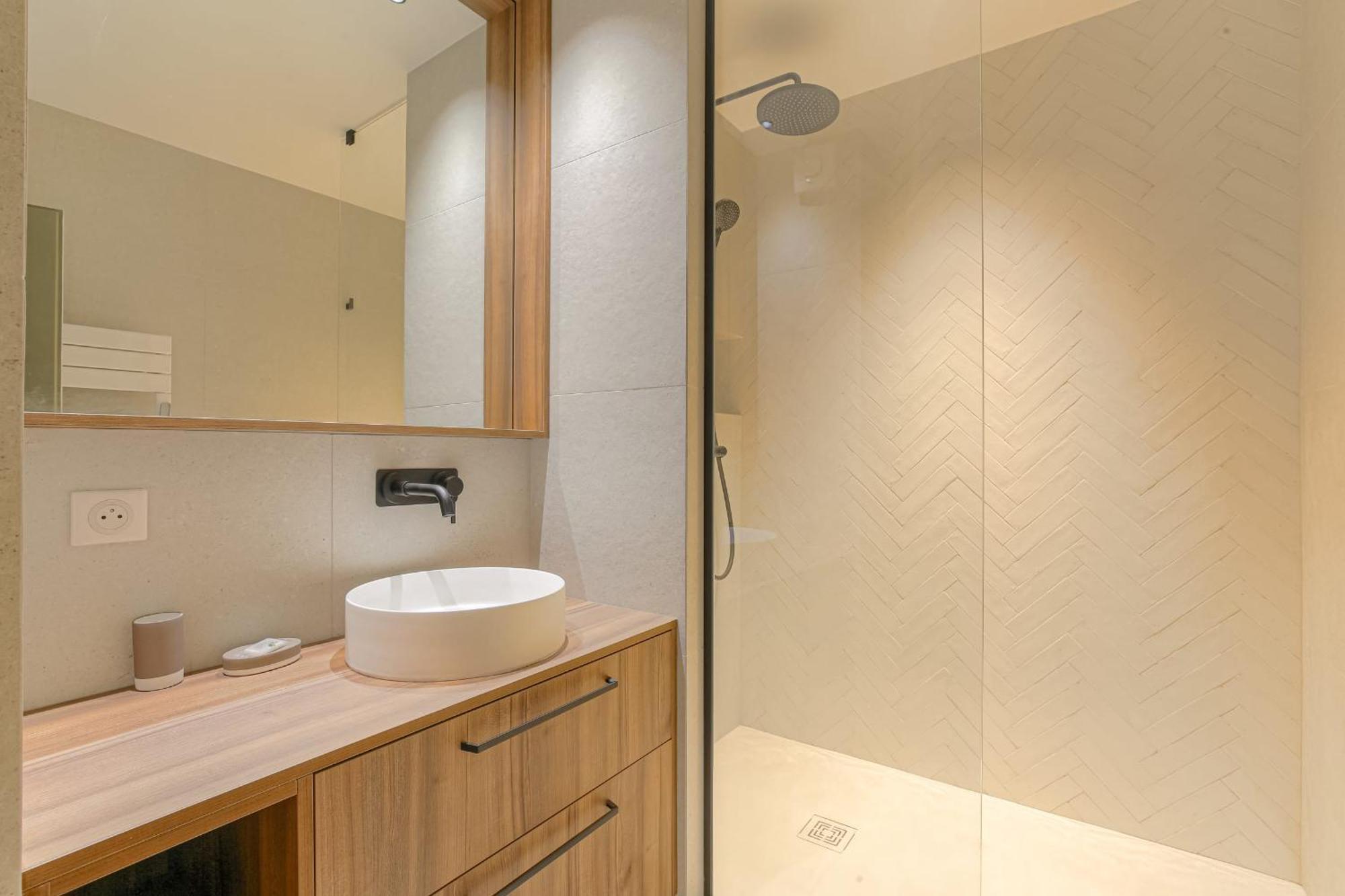 Luxe Et Design Avec Parking Gratuit Apartment Lyon Exterior photo